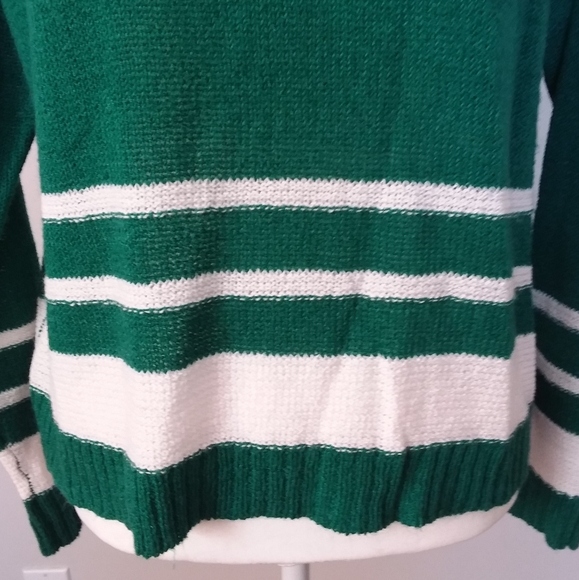 SO Green Knit Sweater with White Stripes. - Picture 4 of 11